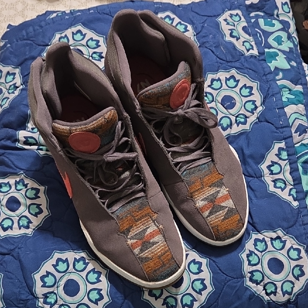 Nike Pendelton N7 High-Top Sneakers
